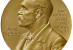 Нобелевский лауреат Муратов продал свою медаль