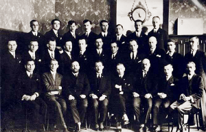 Участники Конгресса (1-го съезда ОУН), февраль 1929 года. В первом ряду в центре – Е.Коновалец